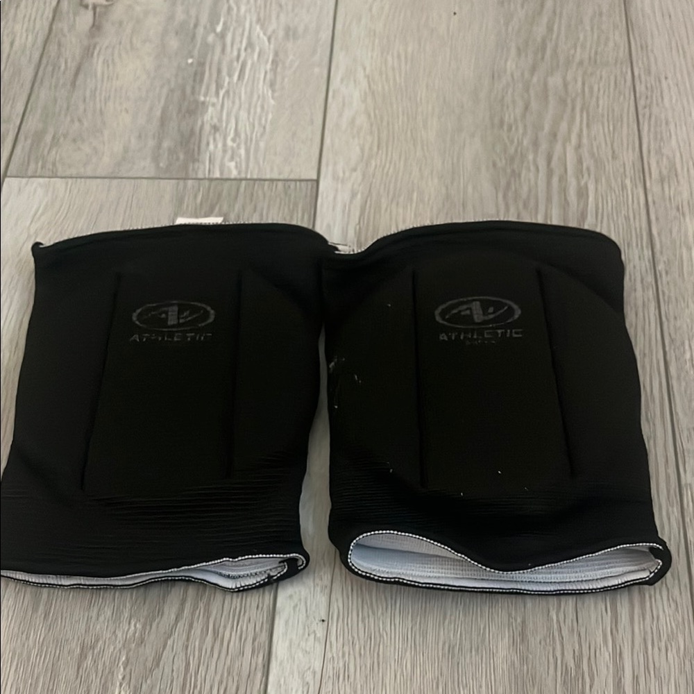 Black Athletic Knee Pads